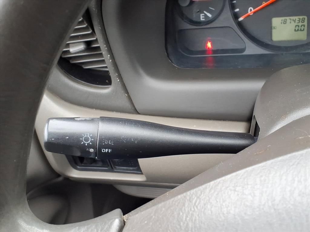 Used 2005 Nissan Sentra 1.8 S image 18