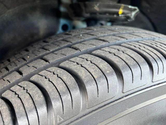 Used 2024 GMC Terrain SLE image 24