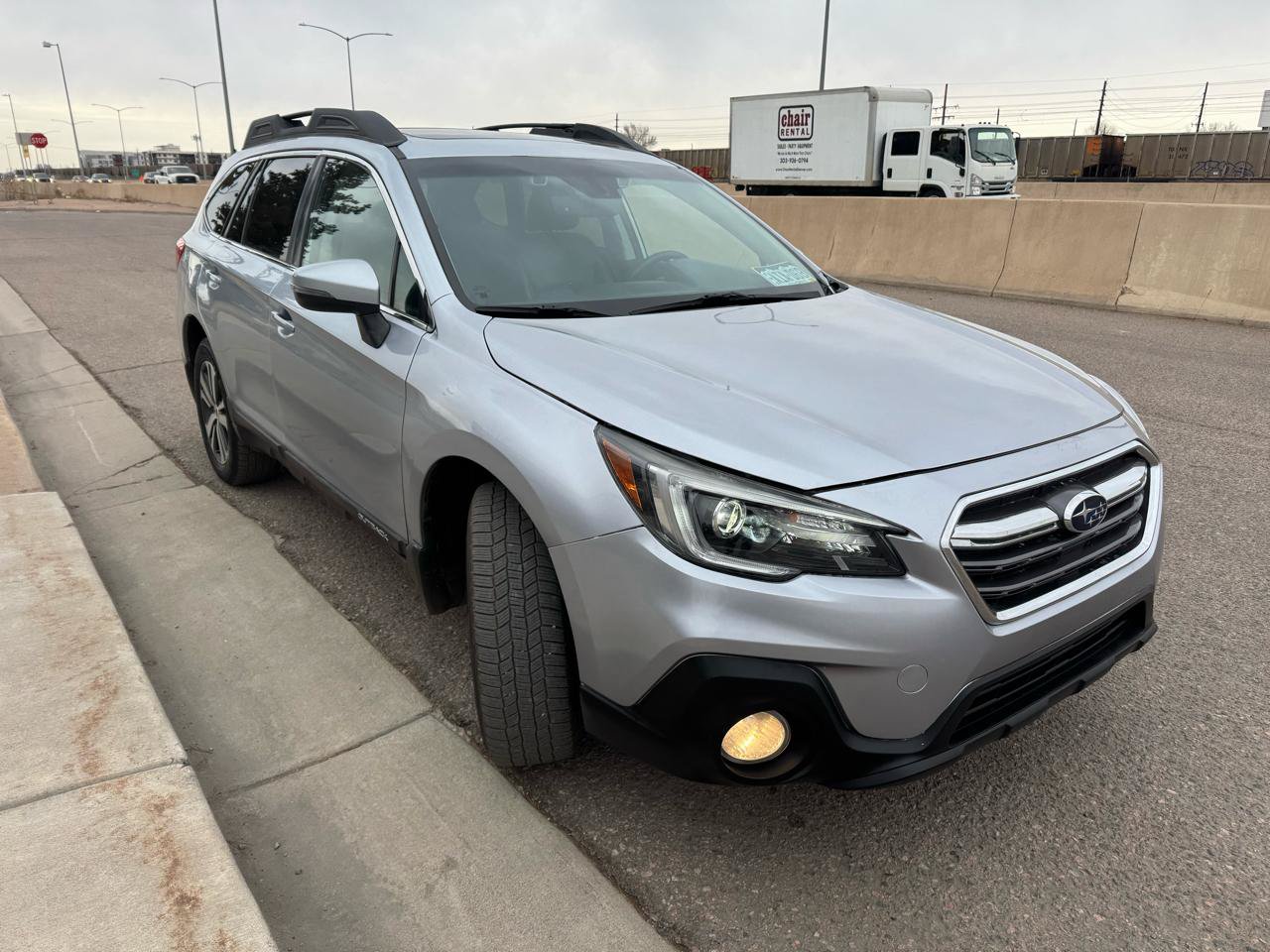 Used 2018 Subaru Outback 2.5i Limited AWD/4WD image 5