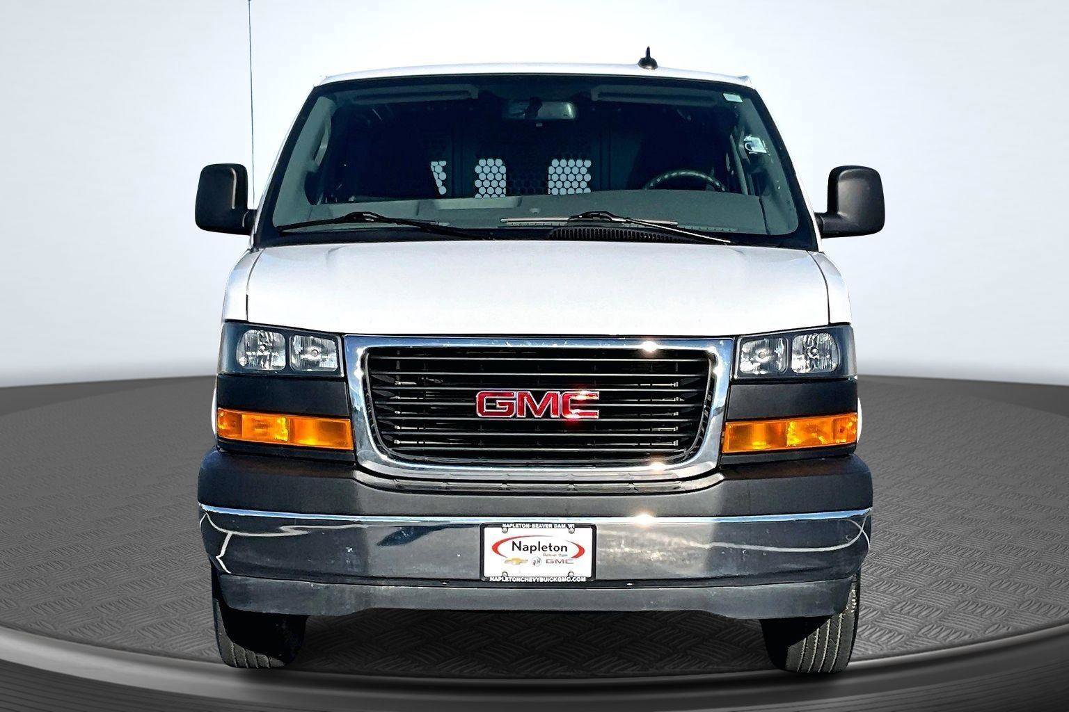 Used 2024 GMC Savana 2500 w/ Driver Convenience Package image 3