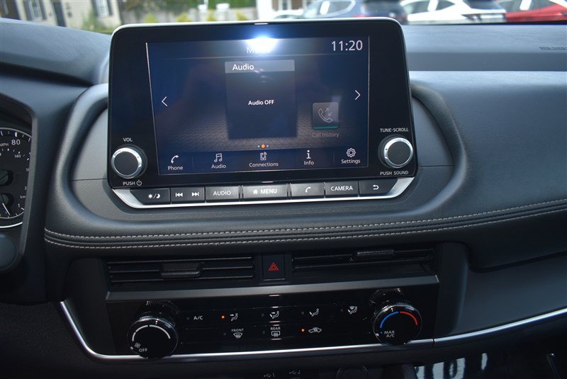 Used 2024 Nissan Rogue S AWD/4WD image 15