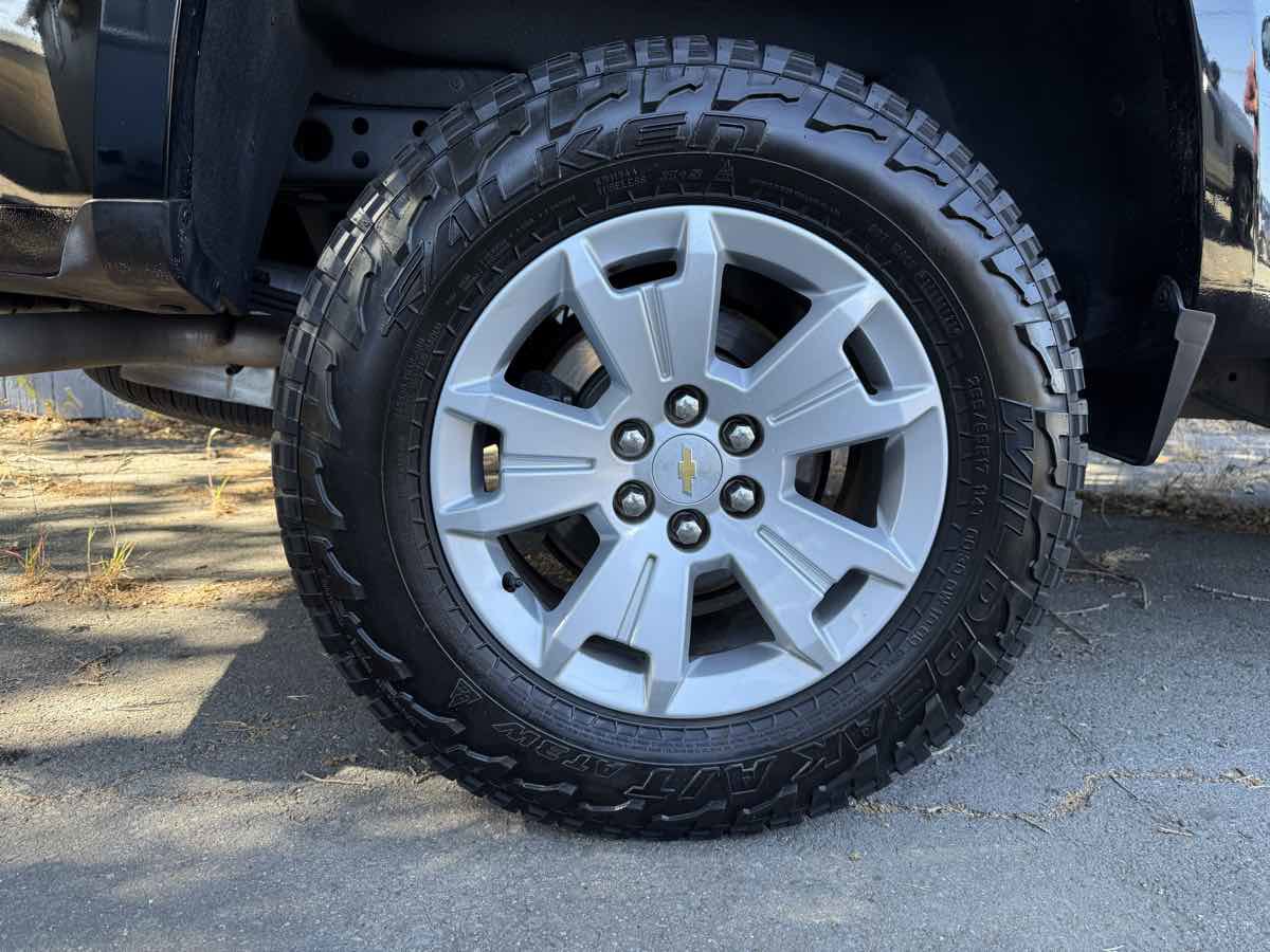 Used 2018 Chevrolet Colorado LT image 28