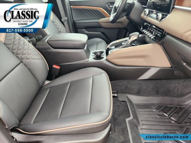 Used 2025 GMC Canyon Denali AWD/4WD image 15