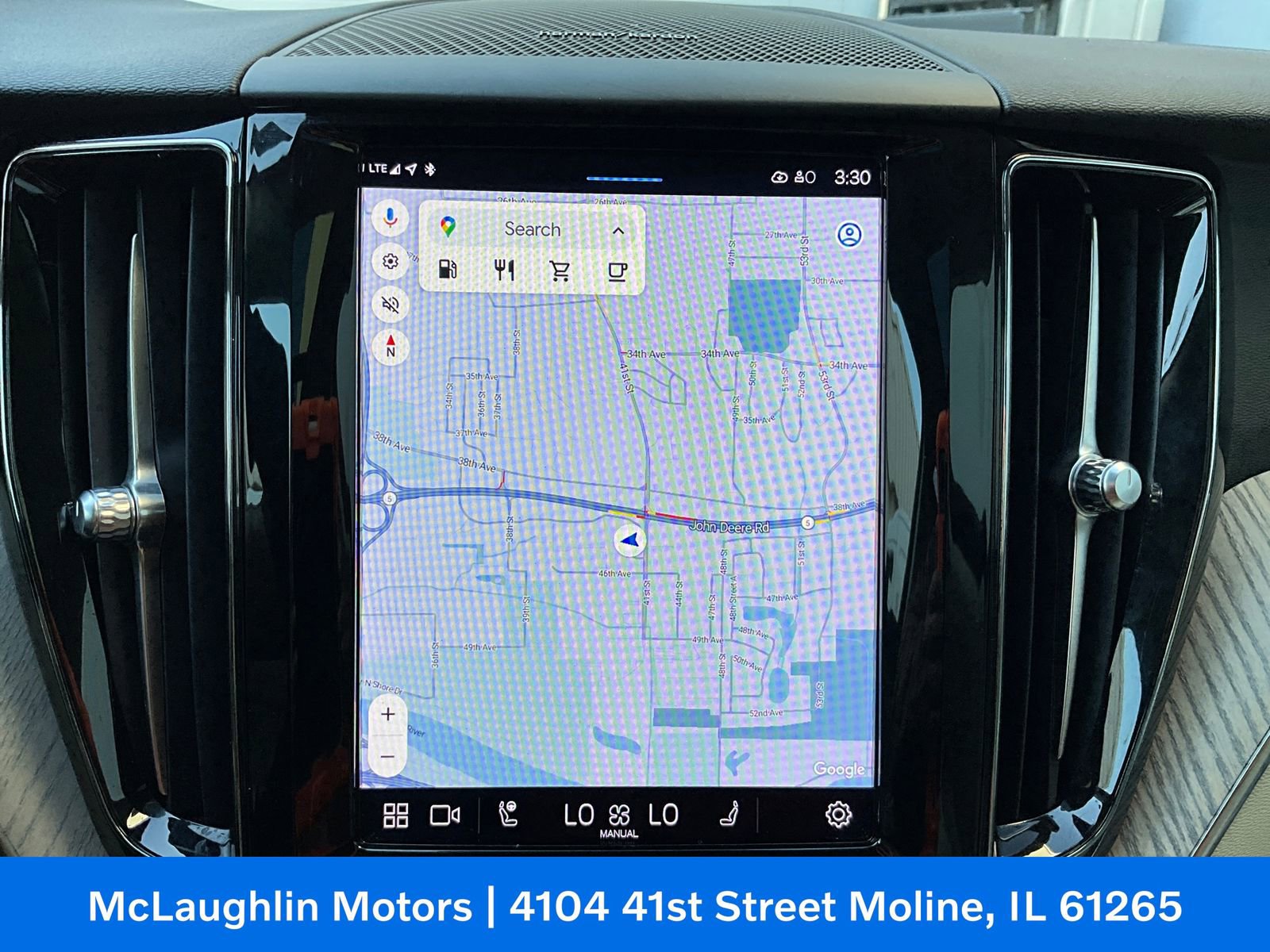 Certified 2023 Volvo XC60 B5 Plus w/ Climate Package image 6