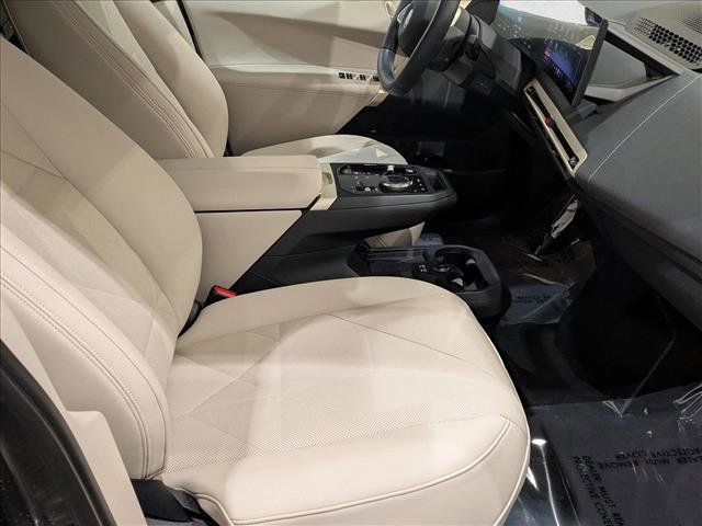 Used 2025 BMW iX xDrive50 image 22