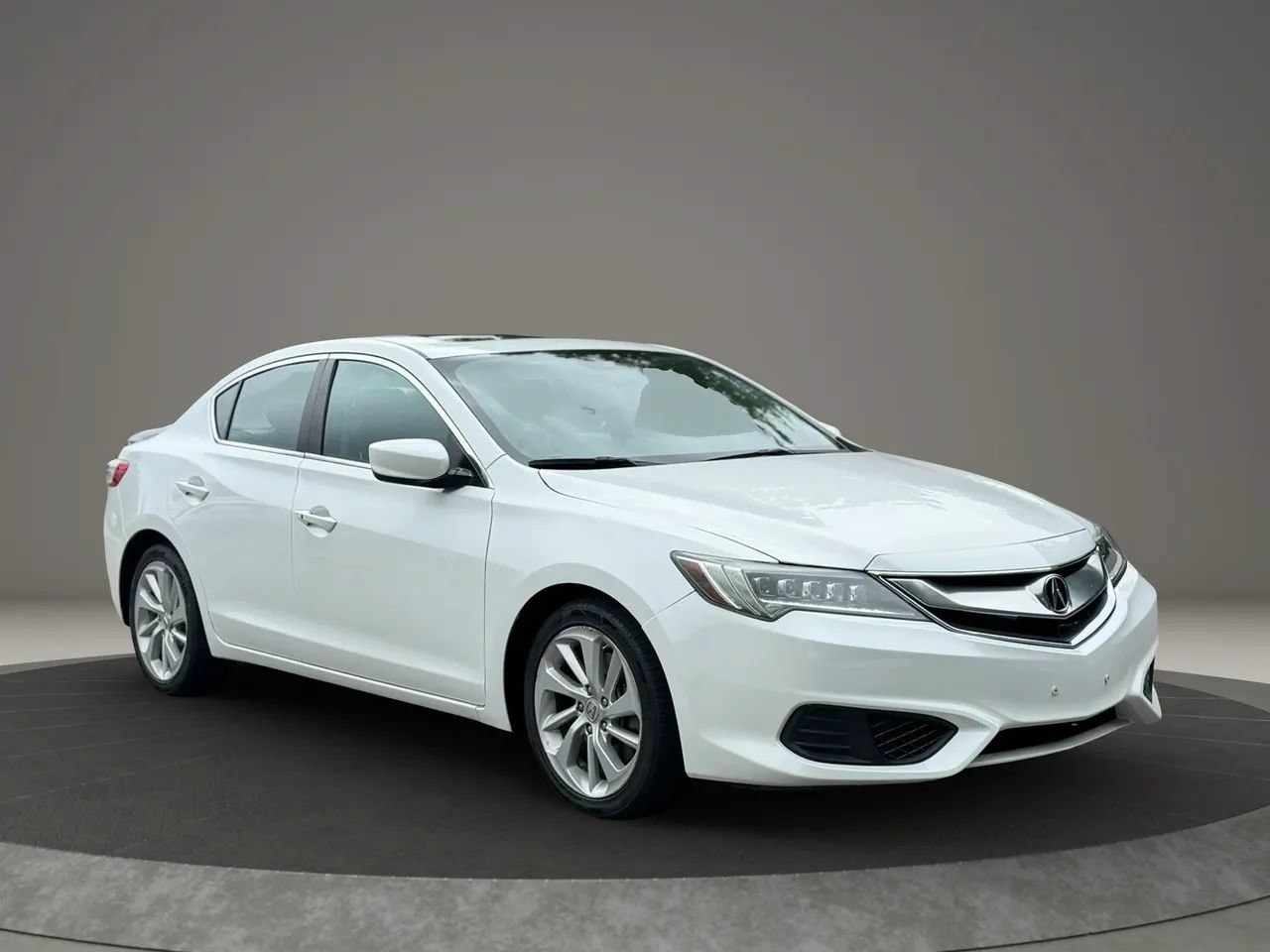 Used 2018 Acura ILX FWD image 3