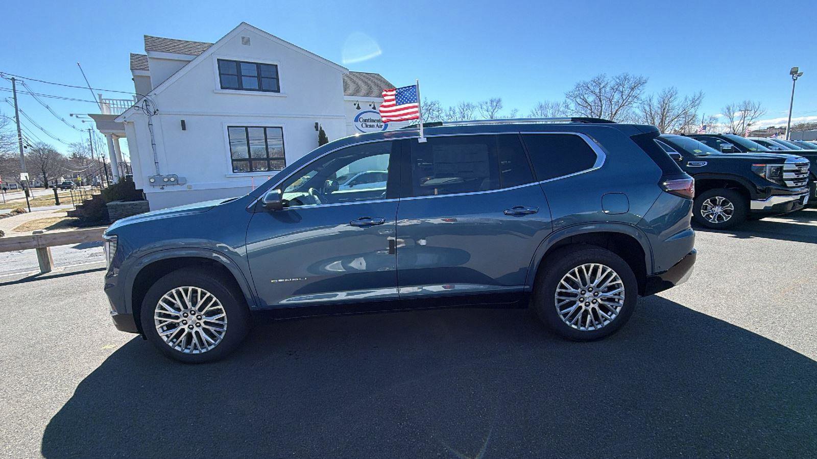 New 2026 GMC Acadia Denali w/ Super Cruise Package image 4