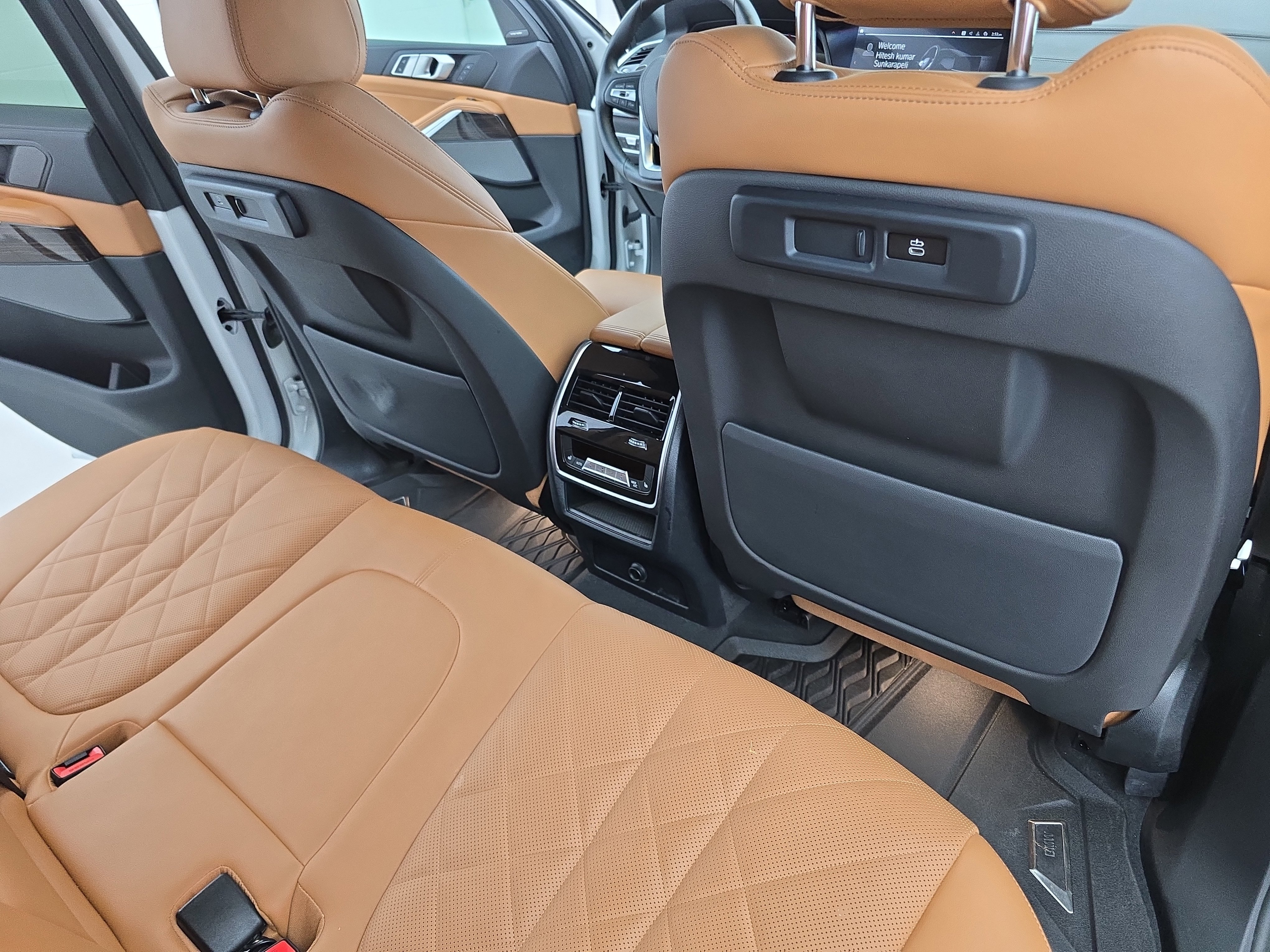 Used 2023 BMW X5 xDrive40i w/ Premium Package image 11