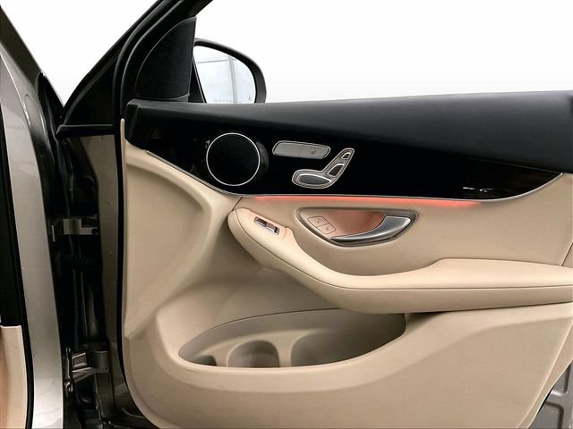 Used 2022 Mercedes-Benz GLC 300 4MATIC image 23