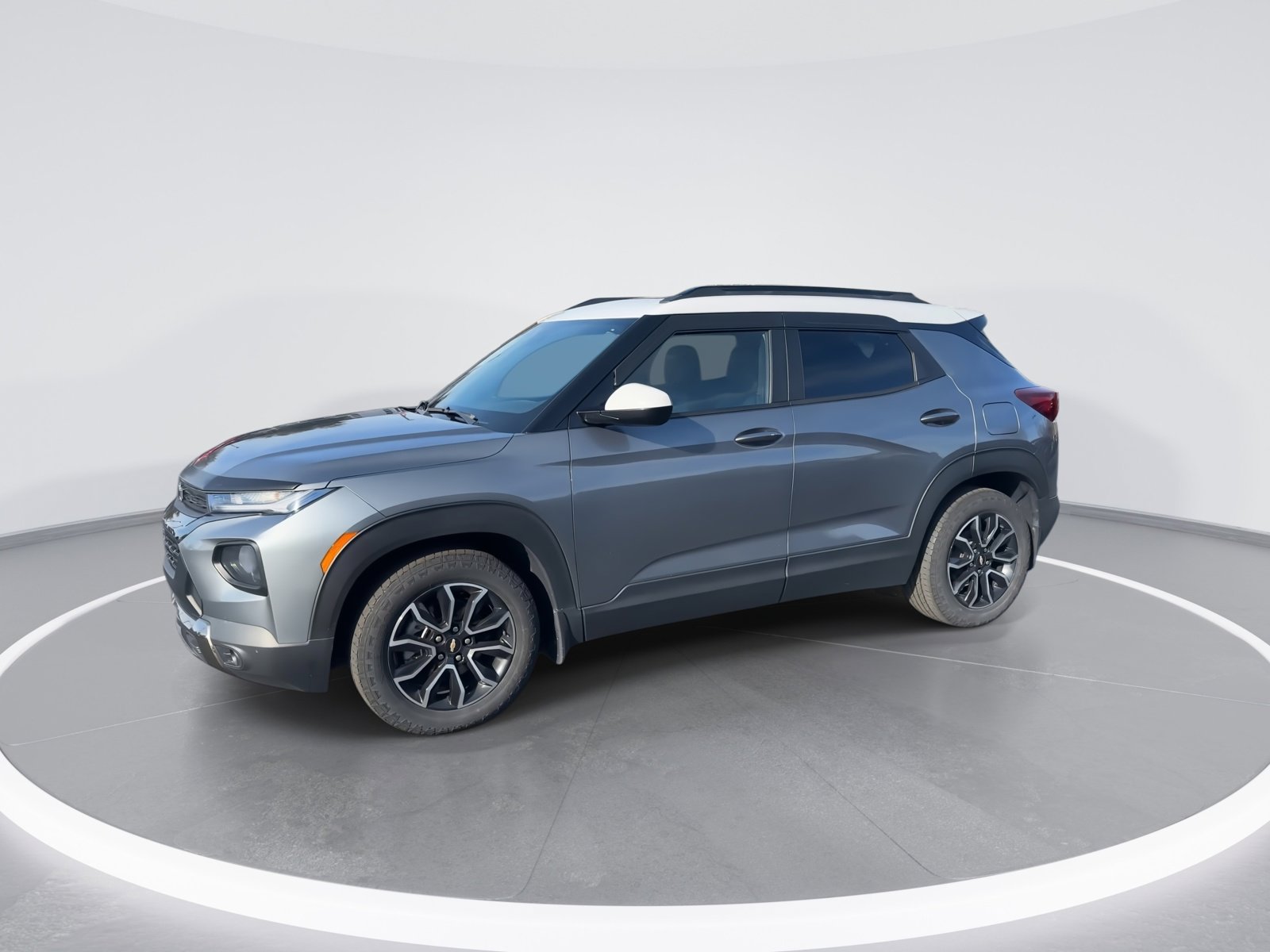 Used 2022 Chevrolet TrailBlazer ACTIV w/ Sun and Liftgate Package image 5