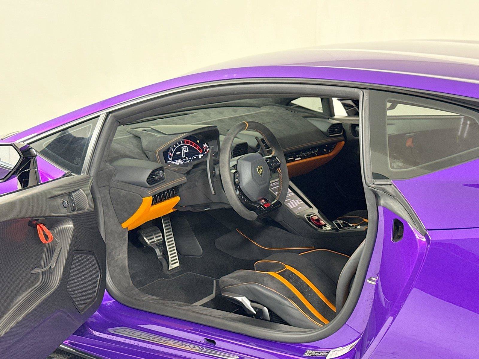 Used 2023 Lamborghini Huracan Tecnica RWD image 12