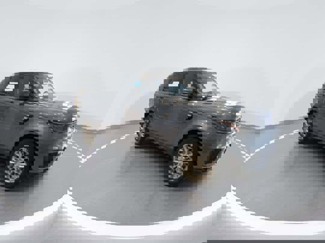 Used 2021 Land Rover Range Rover Sport SE image 2