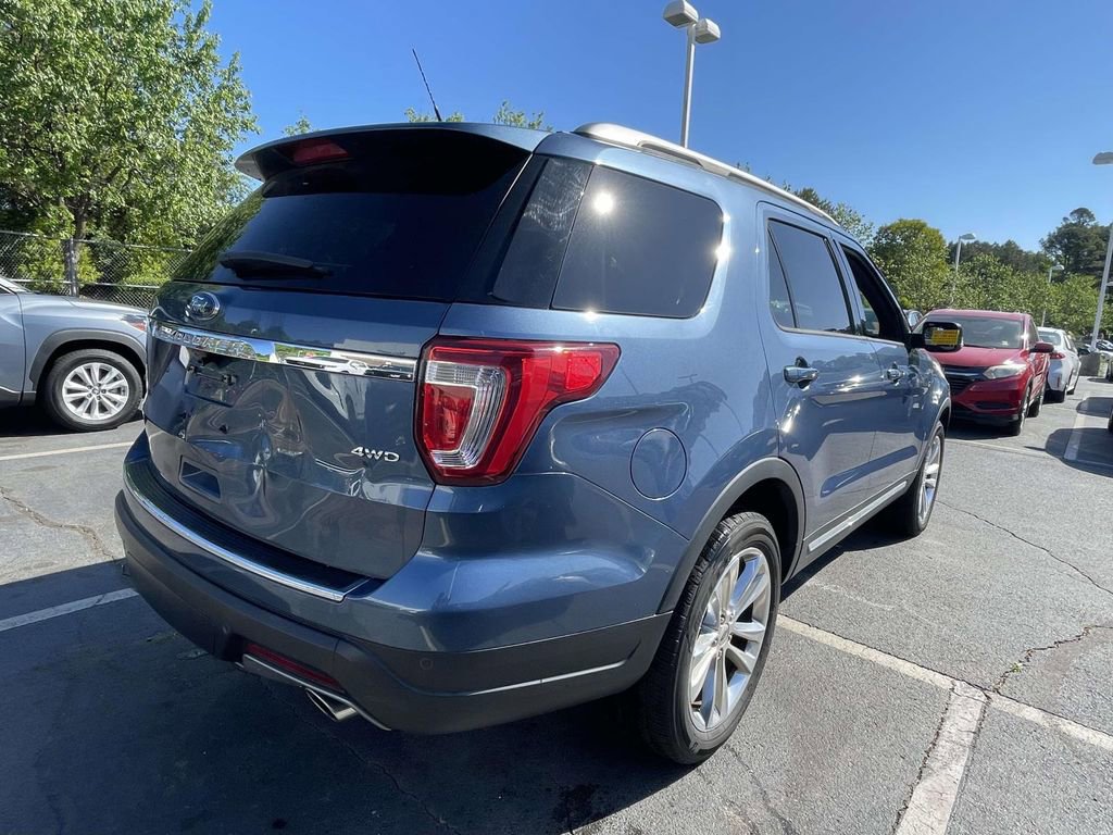 Used 2018 Ford Explorer XLT w/ Equipment Group 202A image 23