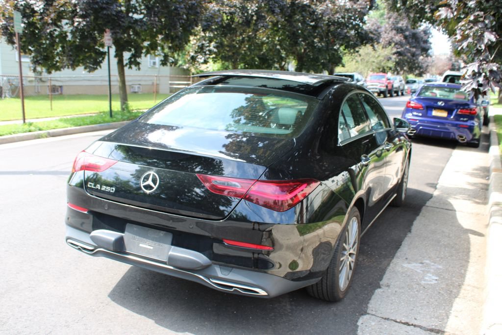 Used 2025 Mercedes-Benz CLA 250 image 5