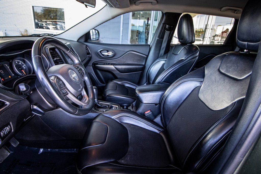 Used 2019 Jeep Cherokee Latitude Plus image 25