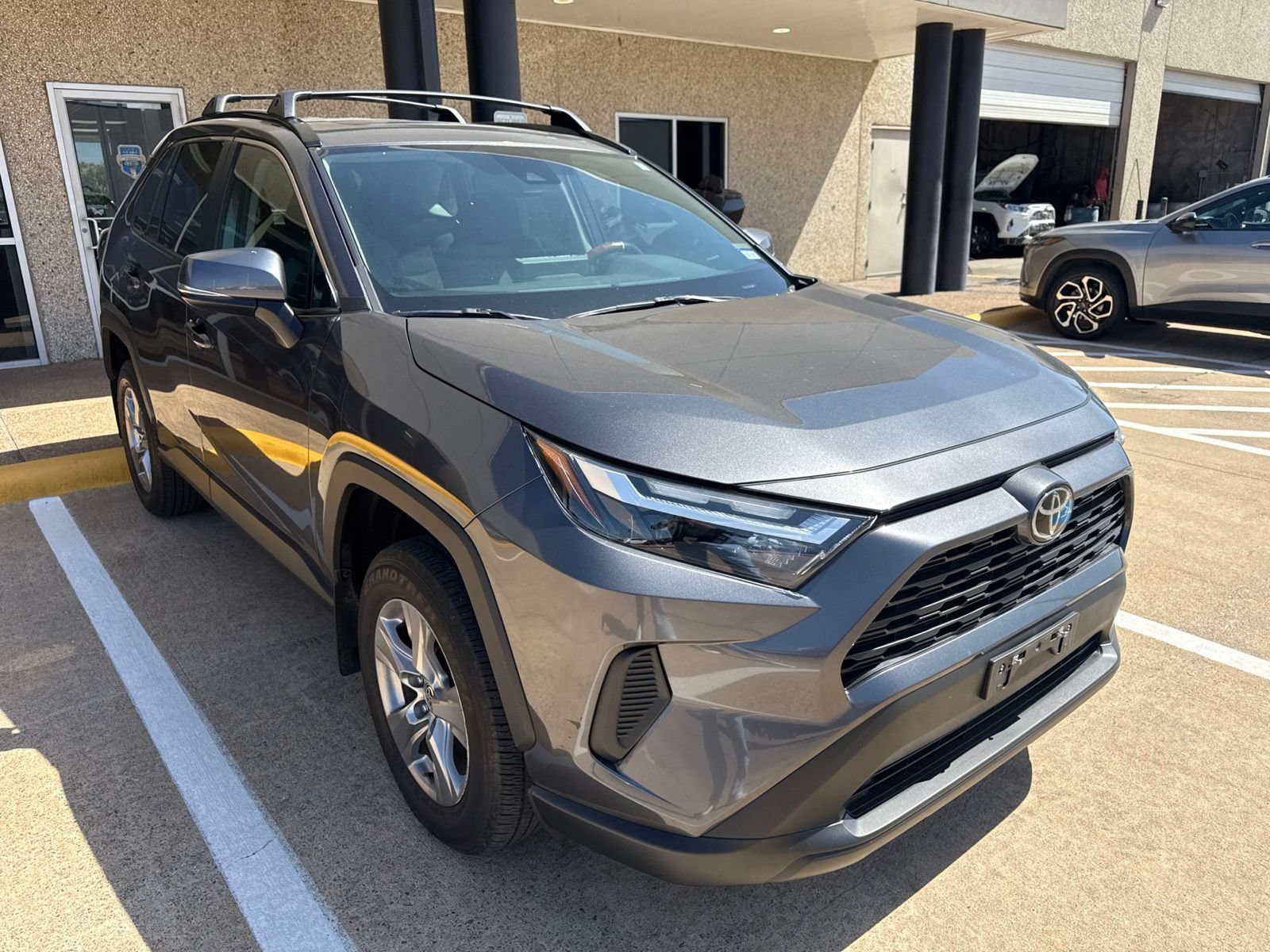 New 2024 Toyota RAV4 XLE w/ Convenience Package