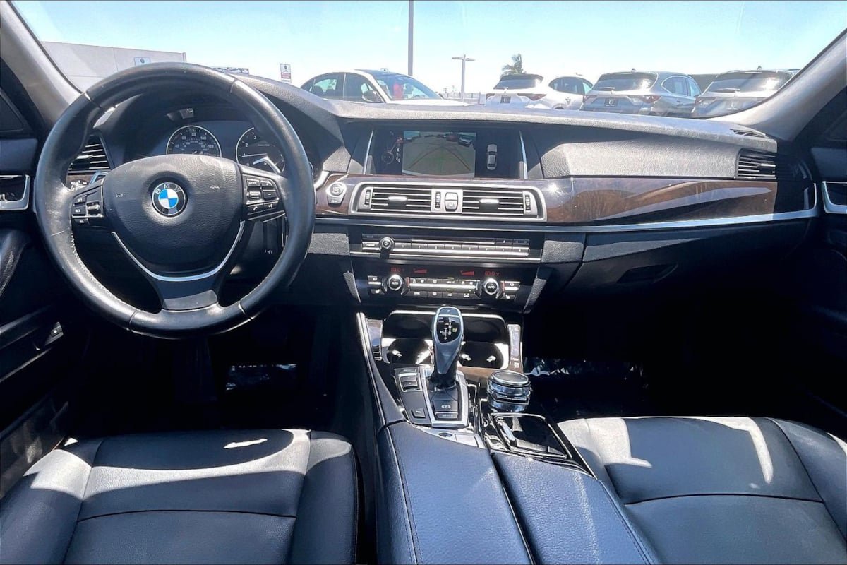 Used 2016 BMW 528i Sedan RWD image 12