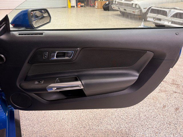 Used 2017 Ford Mustang Coupe image 42