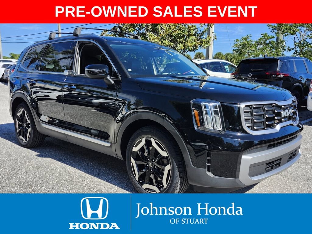 Used 2023 Kia Telluride S w/ S Sunroof Package