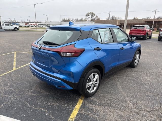 Used 2021 Nissan Kicks S image 7