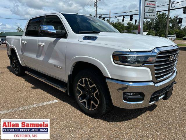 Certified 2025 RAM 1500 Laramie AWD/4WD image 1