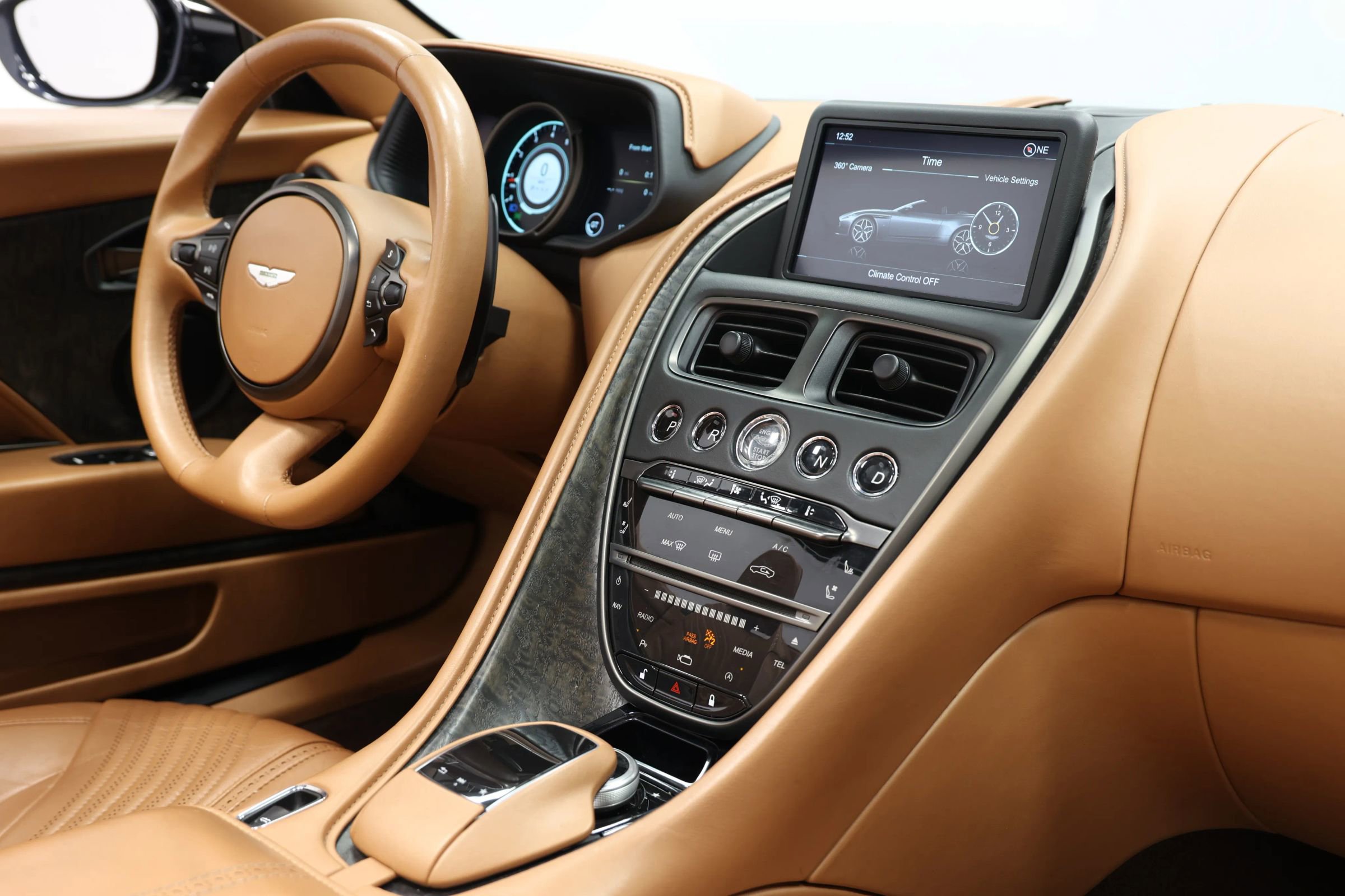 Used 2020 Aston Martin DB11 Volante image 79