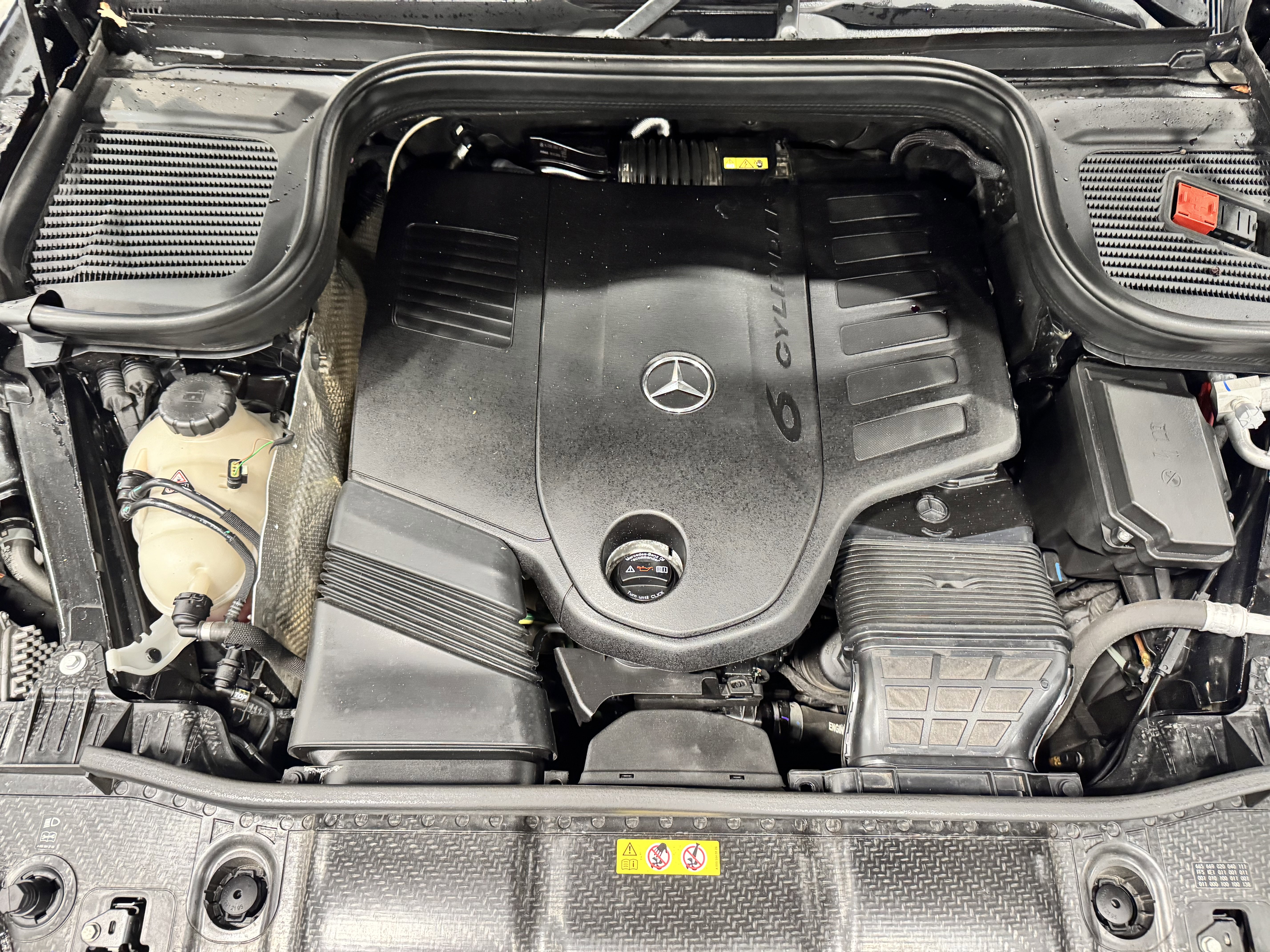 Used 2024 Mercedes-Benz GLS 450 4MATIC image 19