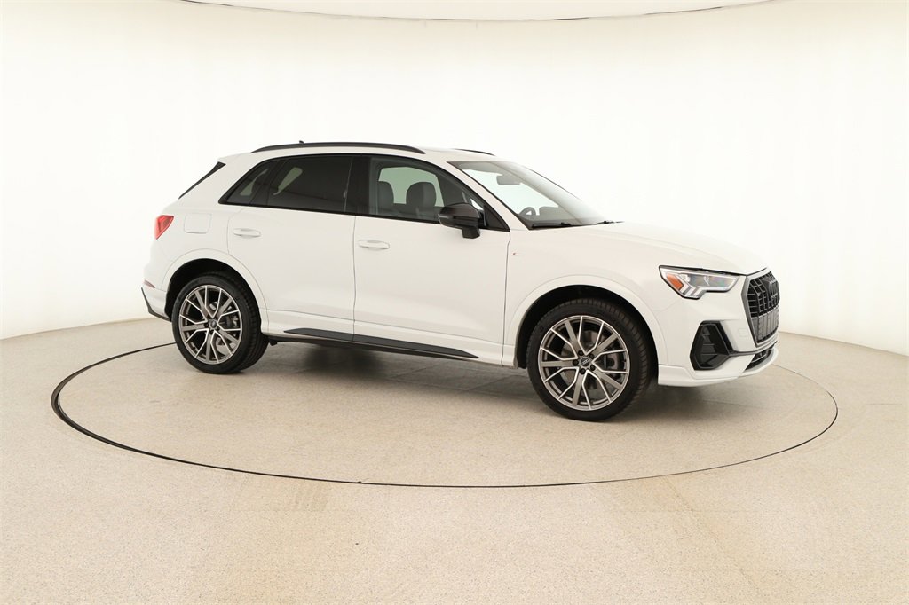 Certified 2025 Audi Q3 2.0T Premium Plus w/ Premium Plus Package image 9