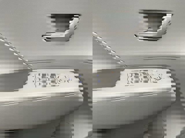 Used 2024 Hyundai Kona SEL image 23