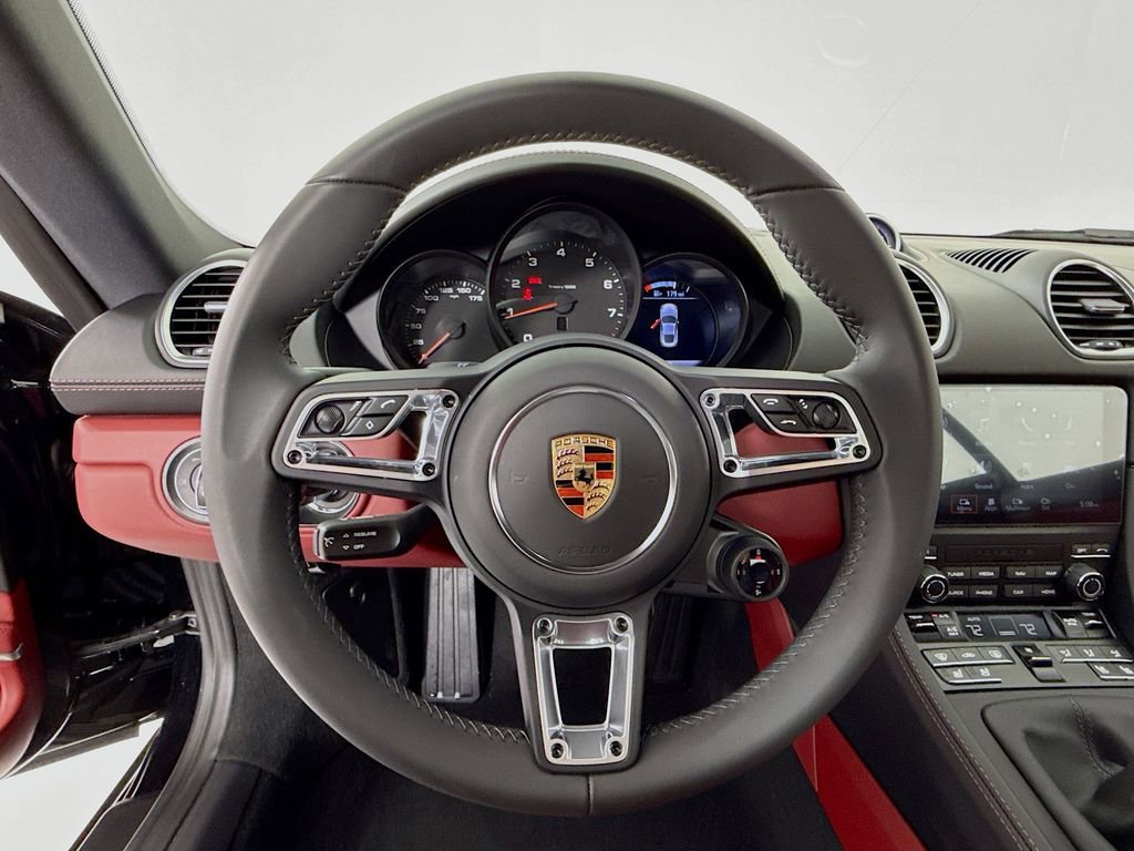 Certified 2025 Porsche 718 Cayman RWD image 17