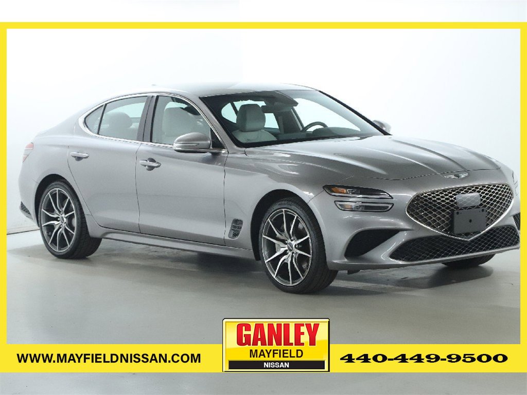 Used 2024 Genesis G70 2.5T image 1