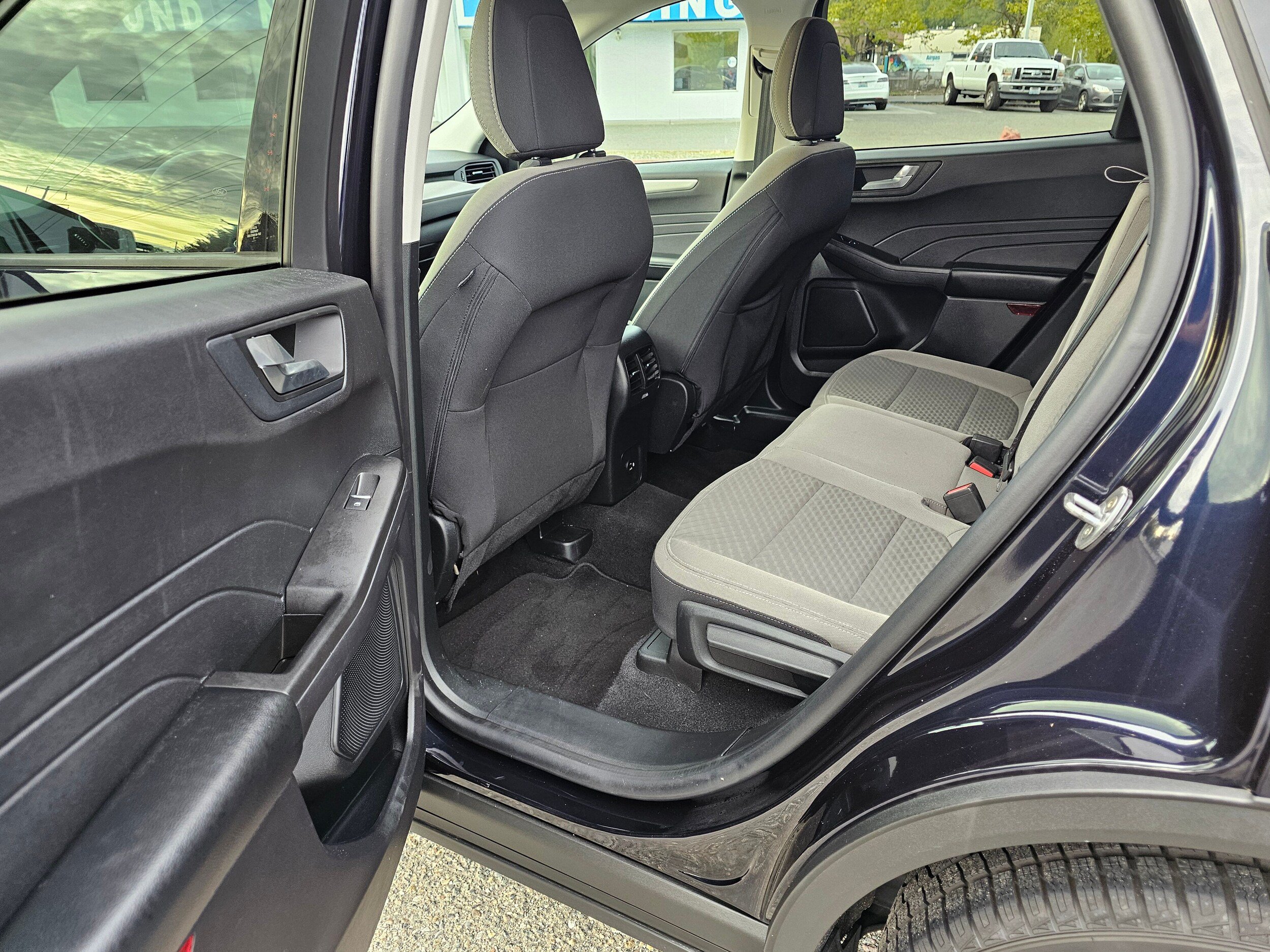 Certified 2021 Ford Escape SE w/ SE Sport Appearance Package FWD image 16