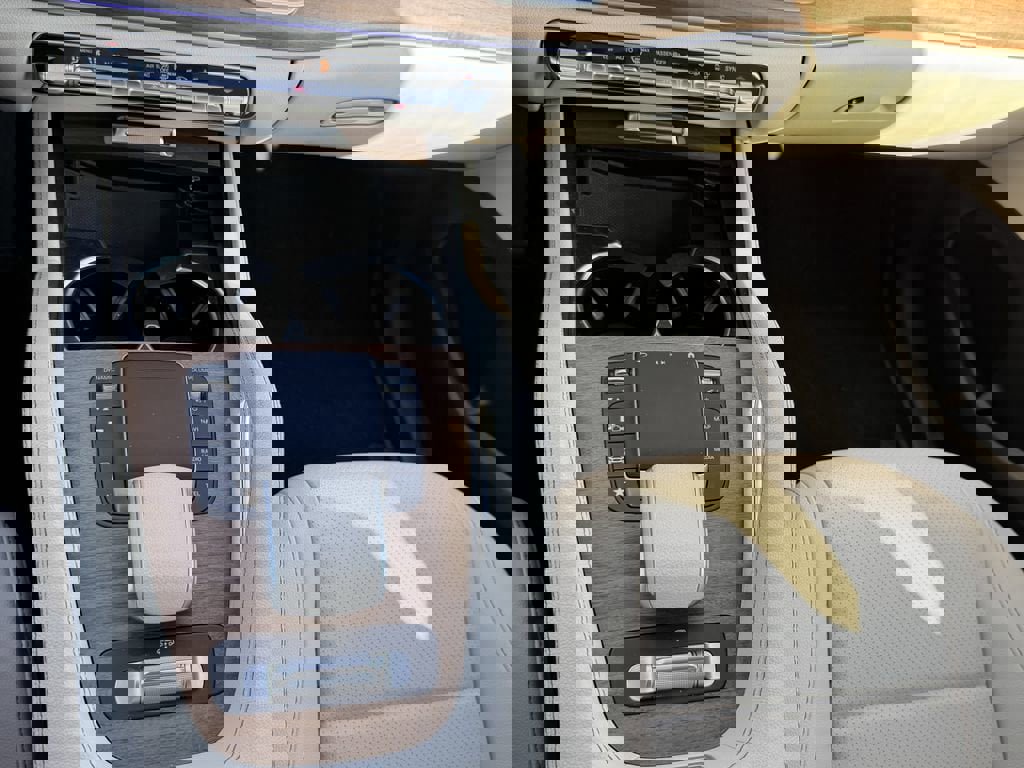 Used 2022 Mercedes-Benz GLS 450 4MATIC image 27