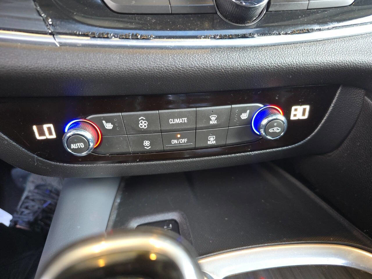 Used 2019 Buick Enclave Essence w/ Trailering Package, 5000 lbs. image 22