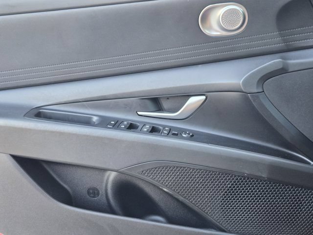 Certified 2025 Hyundai Elantra Hybrid FWD image 24