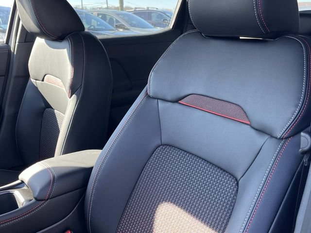 New 2026 Nissan Kicks SR FWD image 24