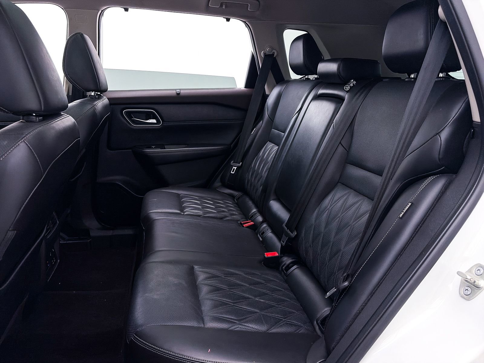 Used 2022 Nissan Rogue Platinum w/ Head-Up Display Package image 43