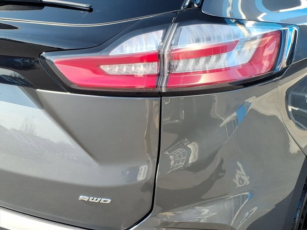 Used 2024 Ford Edge SEL image 8