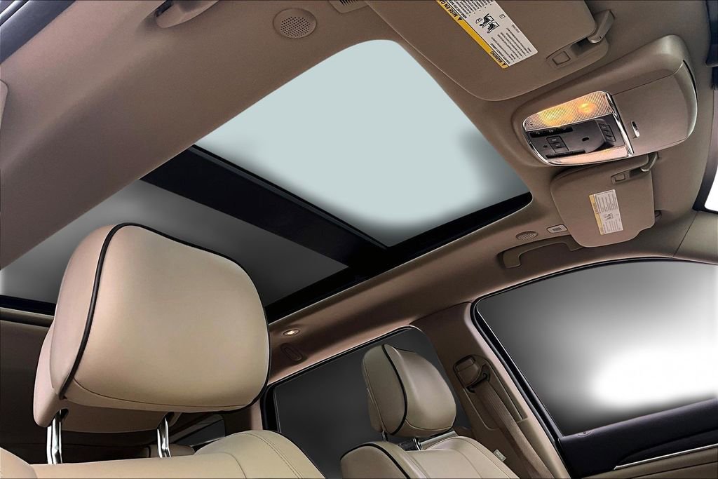 Used 2018 Jeep Grand Cherokee Overland image 26