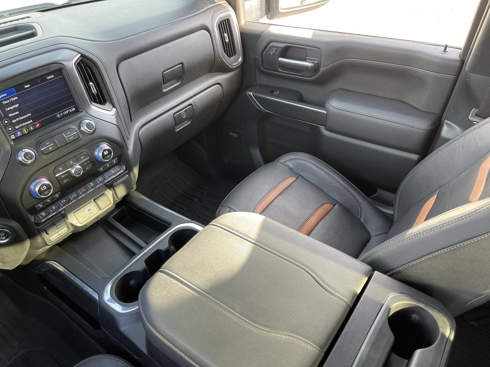 Certified 2023 GMC Sierra 2500 AT4 w/ AT4 Preferred Package AWD/4WD image 17