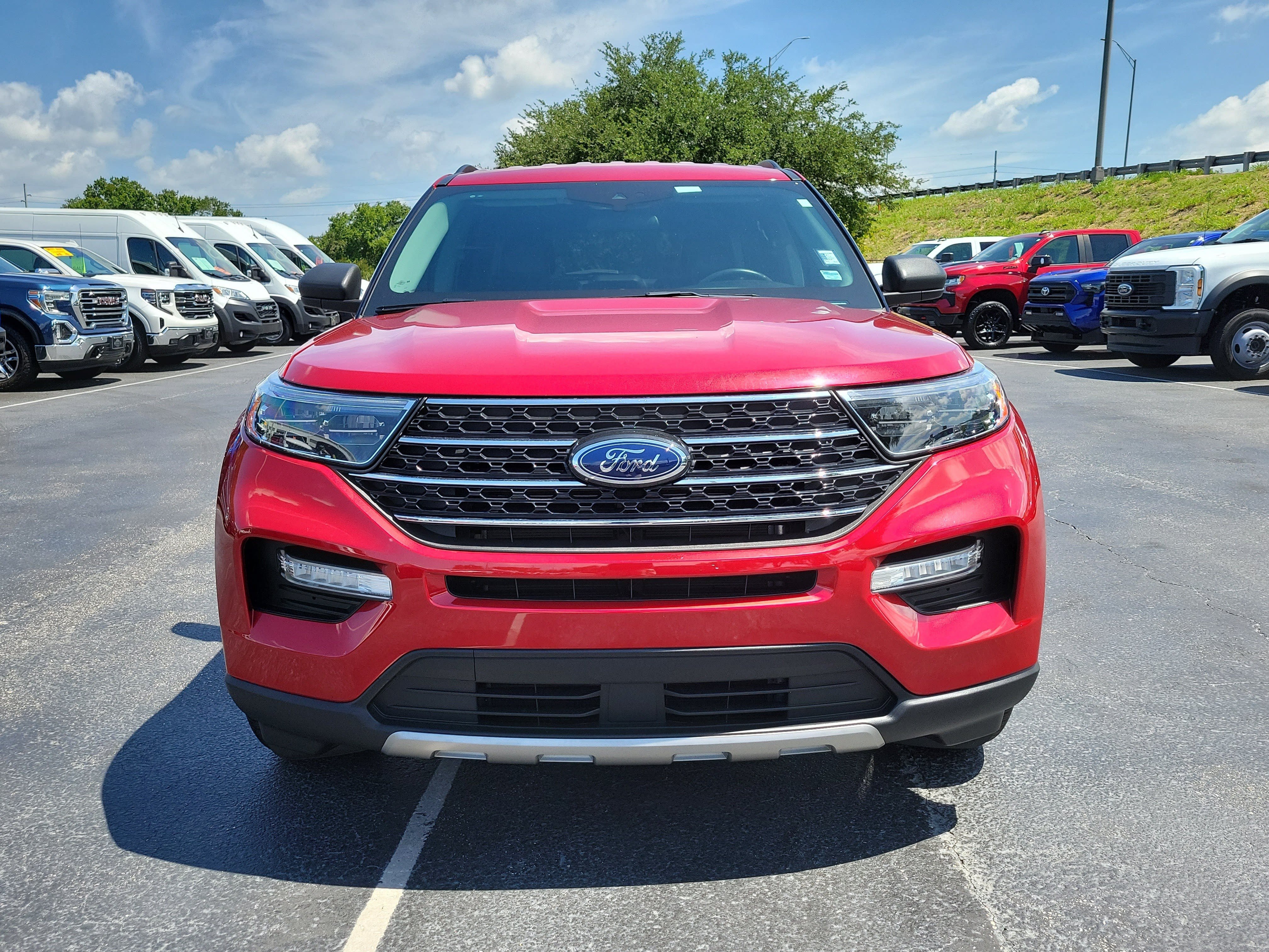 Certified 2023 Ford Explorer XLT w/ Equipment Group 202A RWD video 2
