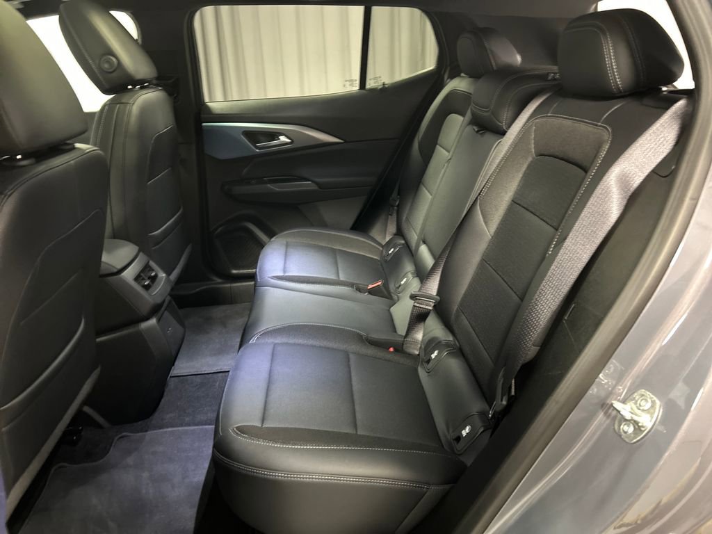 Used 2025 Chevrolet Equinox EV LT w/ Convenience Package FWD image 24