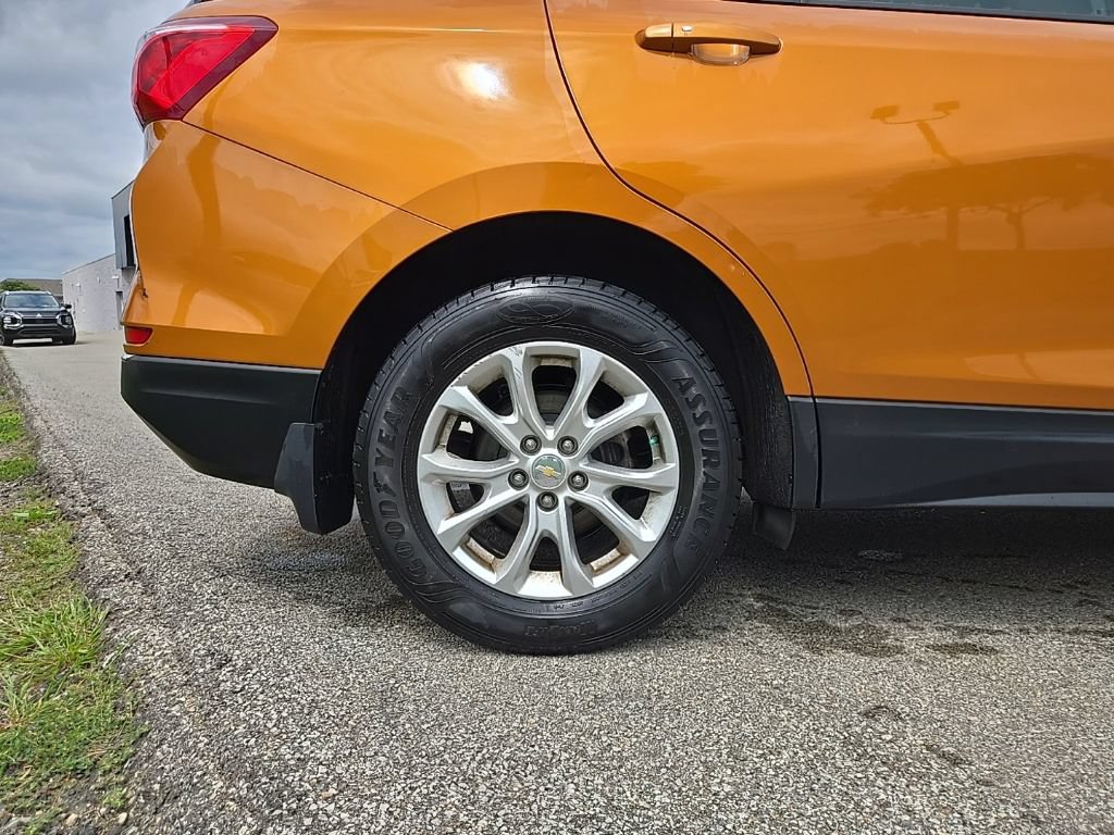 Used 2018 Chevrolet Equinox LS AWD/4WD image 10