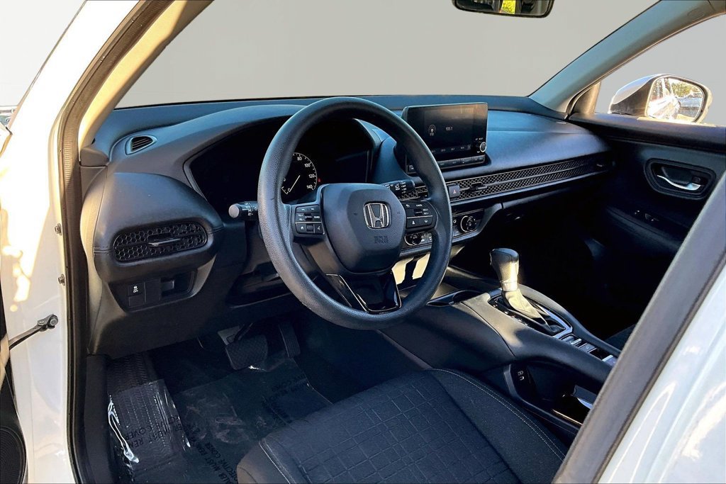 Used 2024 Honda HR-V LX image 14