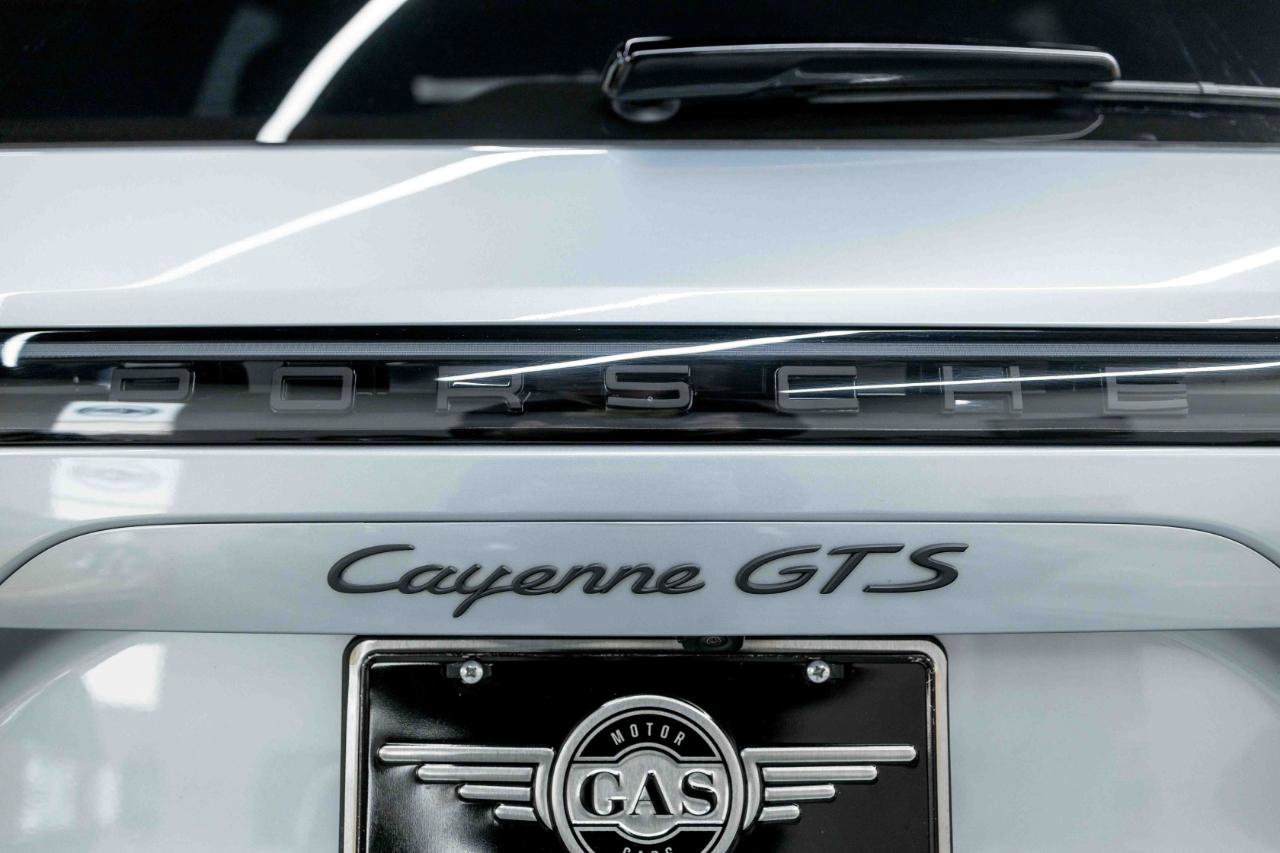 Used 2022 Porsche Cayenne GTS AWD/4WD image 27