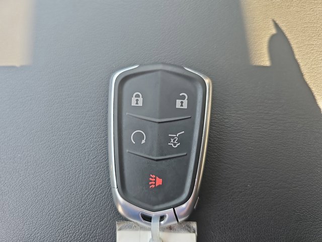 Used 2025 Cadillac XT6 Premium Luxury w/ LPO, Floor Liner Package image 38