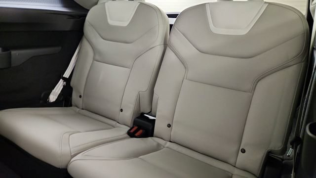 New 2026 Volvo EX90 Plus AWD/4WD image 32