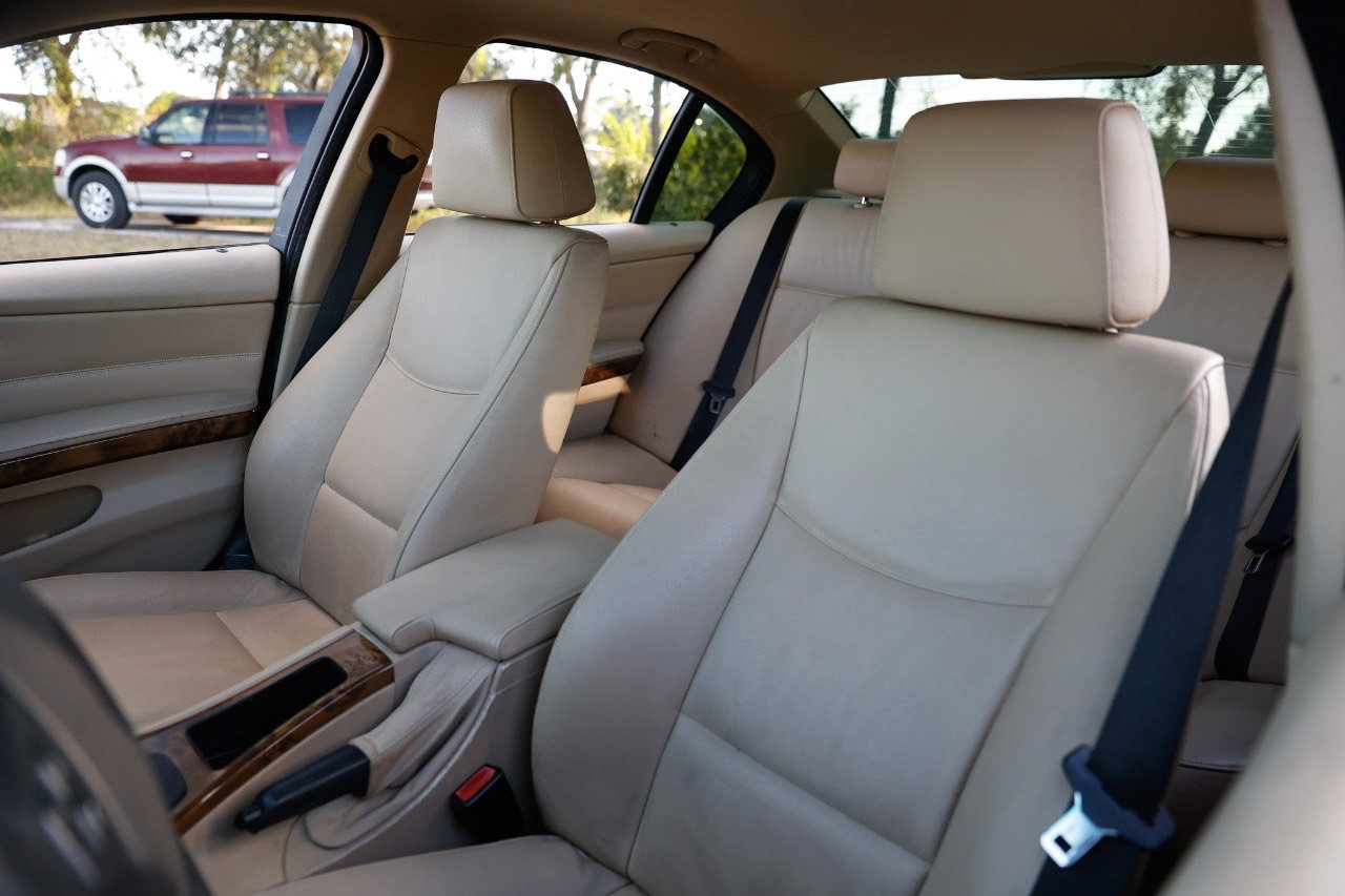 Used 2007 BMW 328i Sedan RWD image 6