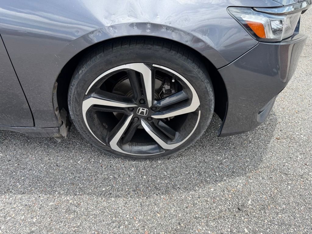 Used 2018 Honda Accord Sport image 4