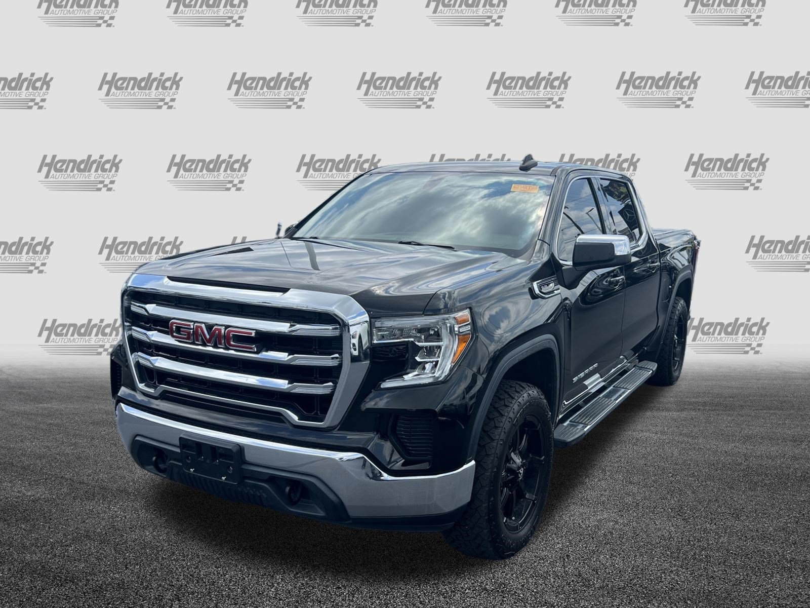 Used 2019 GMC Sierra 1500 SLE w/ SLE Value Package AWD/4WD image 5